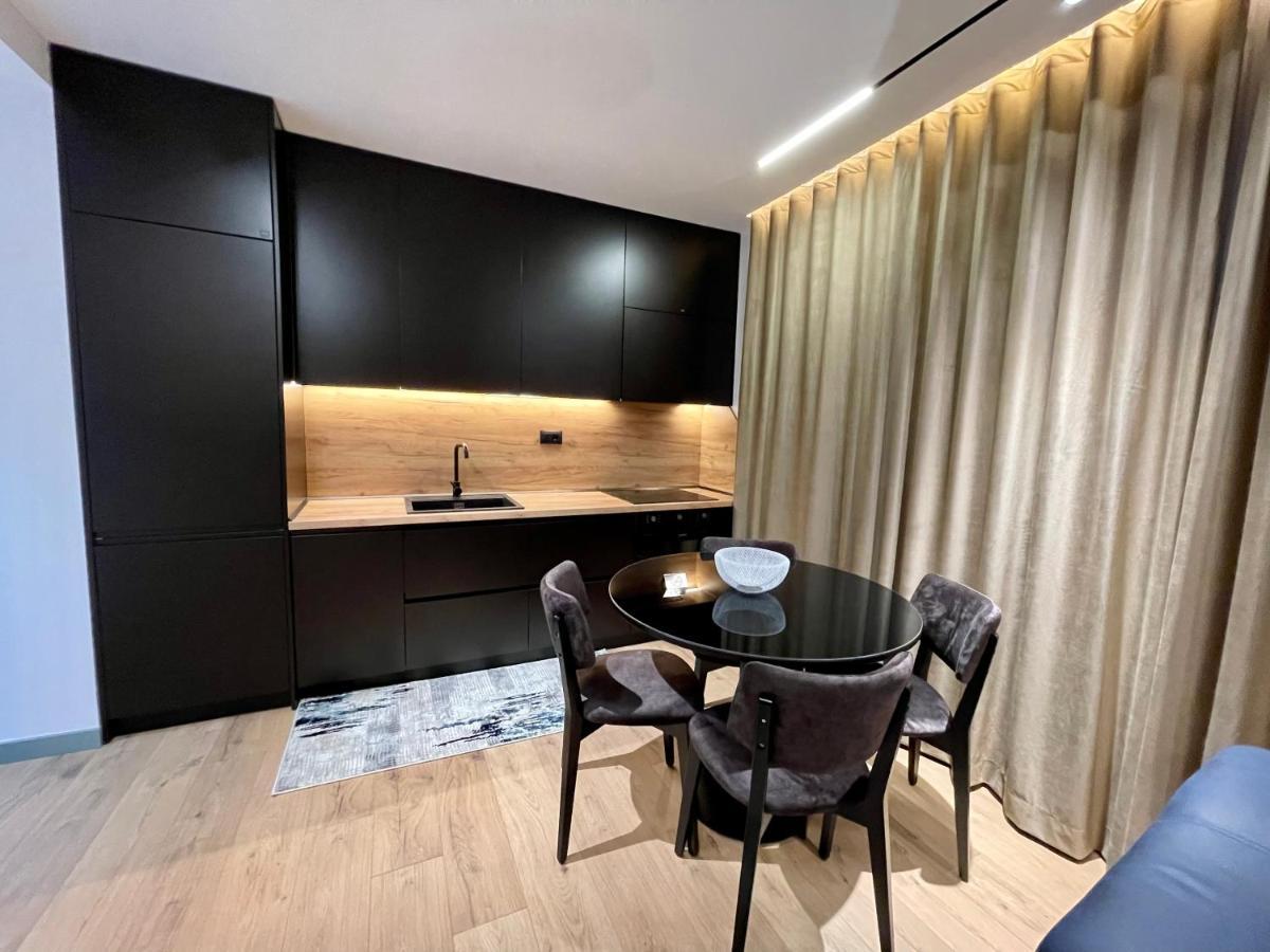 Queens Luxury Apartments Tirana Exterior photo